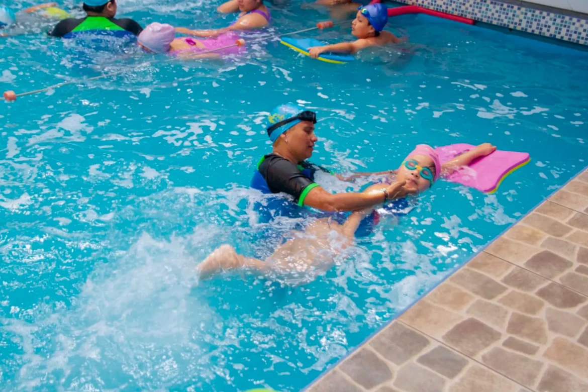 Nadar con Lentes: La Clave para una Experiencia Segura y Cómoda en el Agua 🏊‍♂️👓